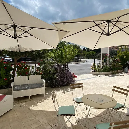 Lagarolina Del Conero Bed & Breakfast