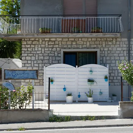 住宿加早餐酒店 Lagarolina Del Conero 4*